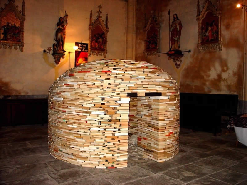 Commencée dans cette église le 29 juin 2003 ...