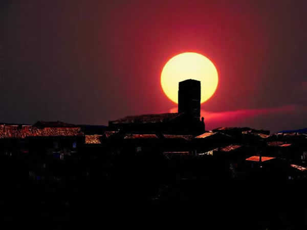Levers de soleil sur MONTOLIEU