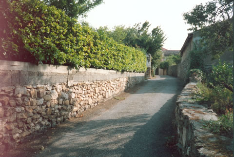 Cliquez dans la photo pour revenir aux photos de la voirie urbaine et rurale montolivaine