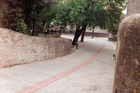 Cliquez dans la photo pour revenir aux photos de la voirie urbaine et rurale montolivaine