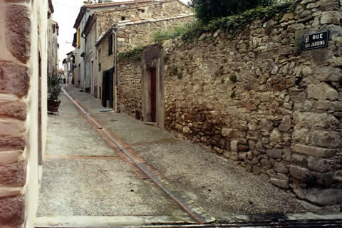 Cliquez dans la photo pour revenir aux photos de la voirie urbaine et rurale montolivaine